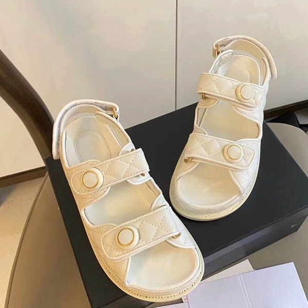 new 2020 women's summer sandals fashion velcro beach sandals women's flat bottom 3-color sandals size;35-40, Black
new 2020 women's summer sandals fashion velcro beach sandals women's flat bottom 3-color sandals size;35-40, Black