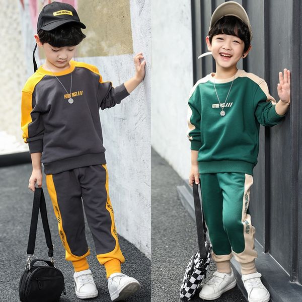 wear children's boys' season sports suit 2020 western-style boys' middle and big children's sweater two-piece fashion
wear children's boys' season sports suit 2020 western-style boys' middle and big children's sweater two-piece fashion