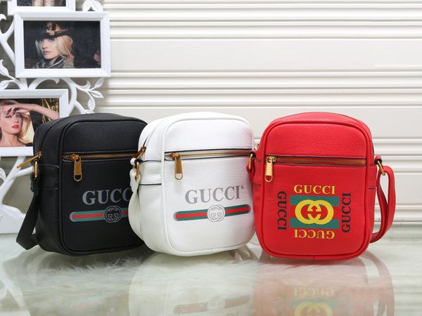 Designer Shoulder Bag for Women Mens Luxury Handbags New Fashion Brand Cross Body Bag with Letter Printed
Designer Shoulder Bag for Women Mens Luxury Handbags New Fashion Brand Cross Body Bag with Letter Printed