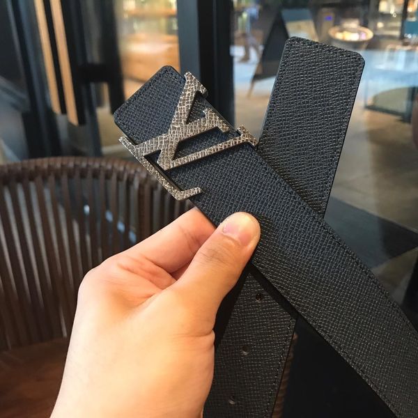 new luxury designer belts for men and women designer belt luxury genuine leather belt gold silver black buckle, Black;brown
new luxury designer belts for men and women designer belt luxury genuine leather belt gold silver black buckle, Black;brown