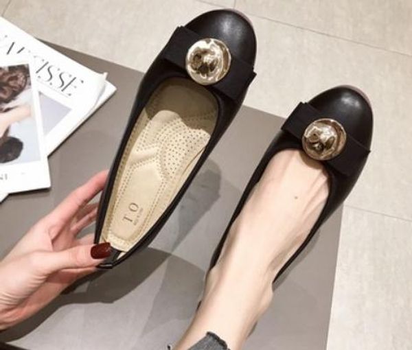 2019 women's shoes in spring and autumn with new style flat bottom round head bowknot @33, Black
2019 women's shoes in spring and autumn with new style flat bottom round head bowknot @33, Black