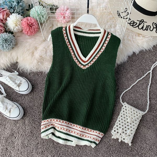 taotrees autumn female student casual temperament knitted pullover vest contrast color sleeveless v-neck sweater vest, Black;white
taotrees autumn female student casual temperament knitted pullover vest contrast color sleeveless v-neck sweater vest, Black;white