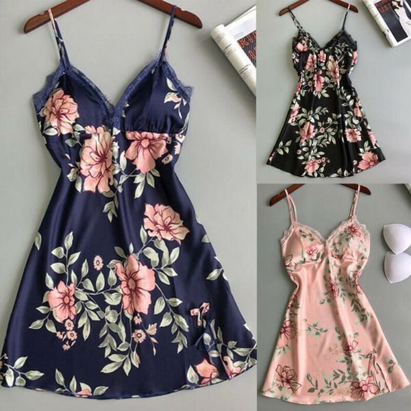 women's 2019 new printing spaghetti strap women sleepwear set v-neck with pad female summer homedress, Black;red
women's 2019 new printing spaghetti strap women sleepwear set v-neck with pad female summer homedress, Black;red