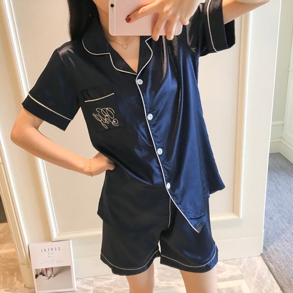 women pajamas sets silk pajamas two piece set shirt and shorts satin pijamas pocket front pyjamas for women turn-down collar, Black;red
women pajamas sets silk pajamas two piece set shirt and shorts satin pijamas pocket front pyjamas for women turn-down collar, Black;red