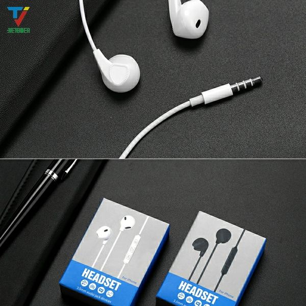 50pcs in-ear handsearphone headset with mic and volume control headphone for samsung galaxy s4 siv i9500 with retail box packing
50pcs in-ear handsearphone headset with mic and volume control headphone for samsung galaxy s4 siv i9500 with retail box packing