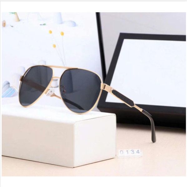 дизайн sunglasses luxury sunglasses fashion brand для man стекла вождения uv400 adumbral с box color факультативный высокое качество 101, White;black
дизайн sunglasses luxury sunglasses fashion brand для man стекла вождения uv400 adumbral с box color факультативный высокое качество 101, White;black