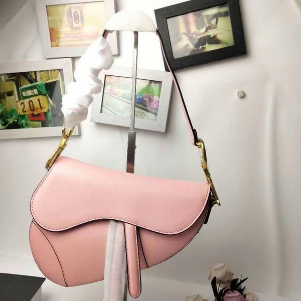 2020 new famous designer womens handbag new letter shoulder bag genuine leather messenger bag luxury saddle bag
2020 new famous designer womens handbag new letter shoulder bag genuine leather messenger bag luxury saddle bag