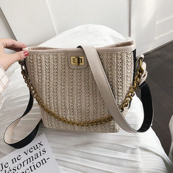 ins super fire women's chain small bag female 2019 new simple shoulder vintage messenger bag shoulder
ins super fire women's chain small bag female 2019 new simple shoulder vintage messenger bag shoulder