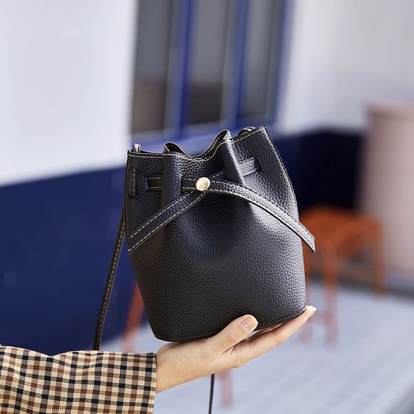 new arrival fashion women's bucket bag casual pu leather female single shoulder messenger bags colorful handbag for women 2019
new arrival fashion women's bucket bag casual pu leather female single shoulder messenger bags colorful handbag for women 2019