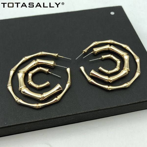 totasally new women hoop earrings fashion alloy bamboo earrings open c shape ear hoops accessories brincos, Golden;silver
totasally new women hoop earrings fashion alloy bamboo earrings open c shape ear hoops accessories brincos, Golden;silver