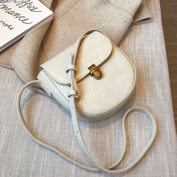 vintage fashion small saddle bag 2019 new leather women's designer handbag crocodile pattern shoulder messenger bag
vintage fashion small saddle bag 2019 new leather women's designer handbag crocodile pattern shoulder messenger bag