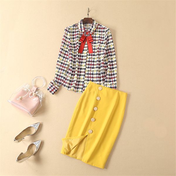 brand fashion 2piece skirt set women 2019 spring designer full sleeve diamonds bowknot plaid print shirt+skirt sets, White 
brand fashion 2piece skirt set women 2019 spring designer full sleeve diamonds bowknot plaid print shirt+skirt sets, White