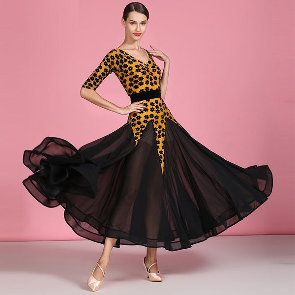 women dance dress ballroom rumba dress ballroom dance costumes waltz flamenco v-neck splicing print for dancing, Black;red
women dance dress ballroom rumba dress ballroom dance costumes waltz flamenco v-neck splicing print for dancing, Black;red