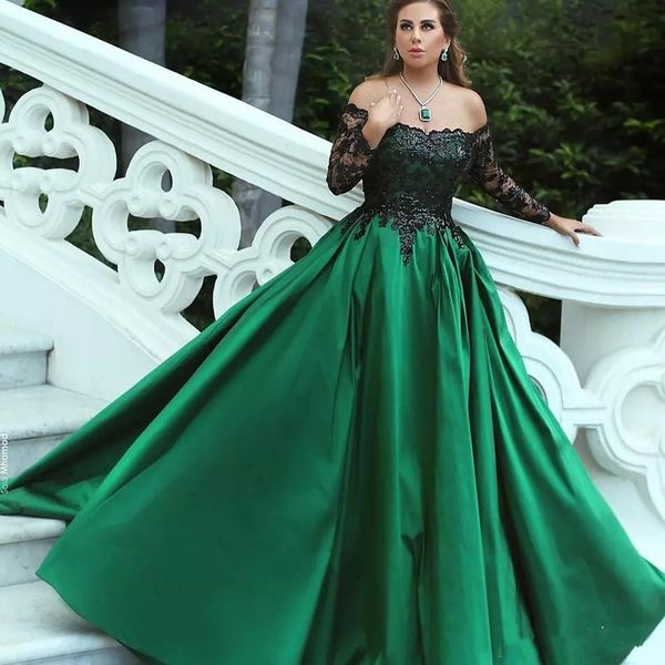 saudi arabic 2019 dark green satin off shoulder evening dresses long sleeves sequins lace ball gown plus size prom dress vestidos de, Black;red
saudi arabic 2019 dark green satin off shoulder evening dresses long sleeves sequins lace ball gown plus size prom dress vestidos de, Black;red