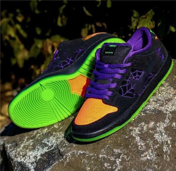 2020 wholesale sb dunk low night of mischief black orange purple electric green halloween running sports sneakers outdoor shoes
2020 wholesale sb dunk low night of mischief black orange purple electric green halloween running sports sneakers outdoor shoes
