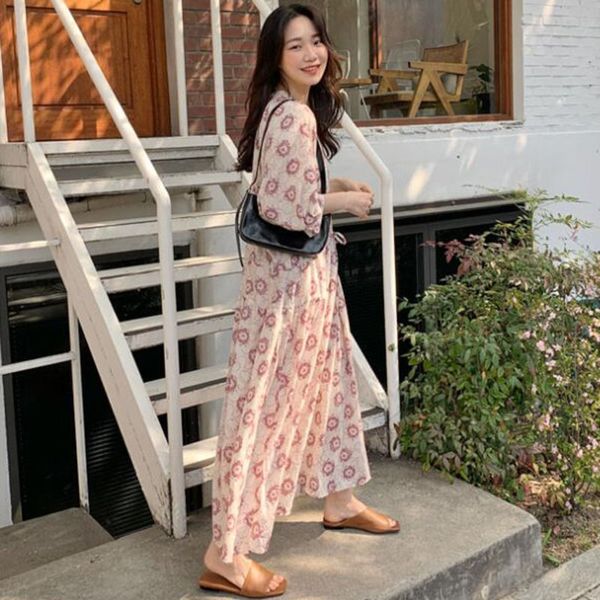 2020 autumn new loose casual womens vintage print button v ncek korea girl female maxi dress dresses vestido clothes e116, Black;gray
2020 autumn new loose casual womens vintage print button v ncek korea girl female maxi dress dresses vestido clothes e116, Black;gray