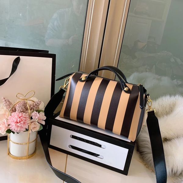 designer handbag women pillow bags stripes good quality leather textured //cfy2002267#
designer handbag women pillow bags stripes good quality leather textured //cfy2002267#