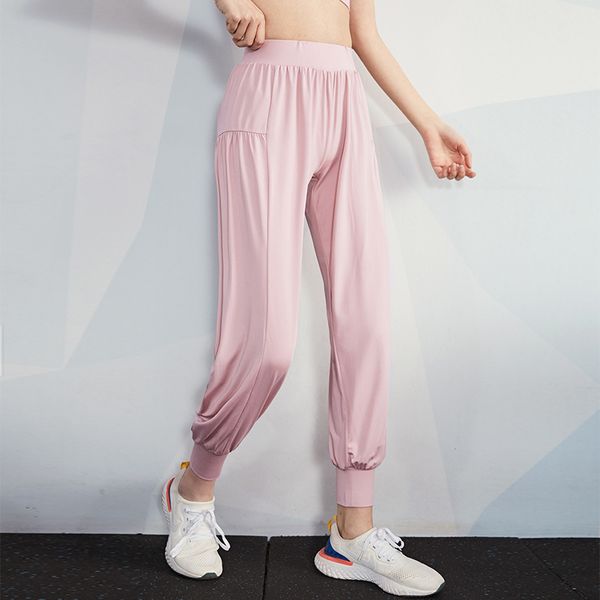 high elastic waist running pants women's loose yoga pants gym fitness training trousers workout women jogging legging sweatpants, Black;blue
high elastic waist running pants women's loose yoga pants gym fitness training trousers workout women jogging legging sweatpants, Black;blue