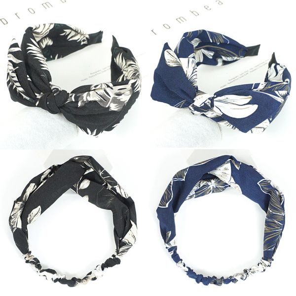 2020 fashion creative temperament retro printing dark autumn and winter hairband trend wild non-contrast color headband, White;golden
2020 fashion creative temperament retro printing dark autumn and winter hairband trend wild non-contrast color headband, White;golden