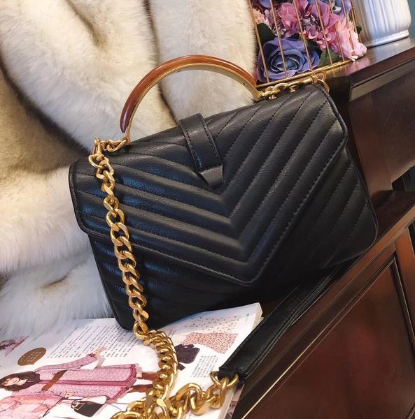classic vintage v shape tote handbag wooden handle chain flap shoulder bag genuine leather plaid crossbody messenger bag desinger purse bag
classic vintage v shape tote handbag wooden handle chain flap shoulder bag genuine leather plaid crossbody messenger bag desinger purse bag