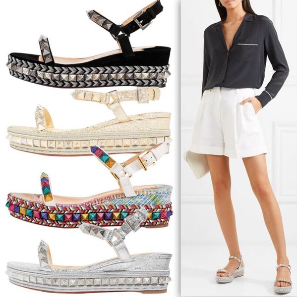 Elegant Studs Red Bottom Pyraclou Wedges Sandals For Women Lady High Heels Luxury Designer Walking Ankle Strap Women's Shoes
Elegant Studs Red Bottom Pyraclou Wedges Sandals For Women Lady High Heels Luxury Designer Walking Ankle Strap Women's Shoes