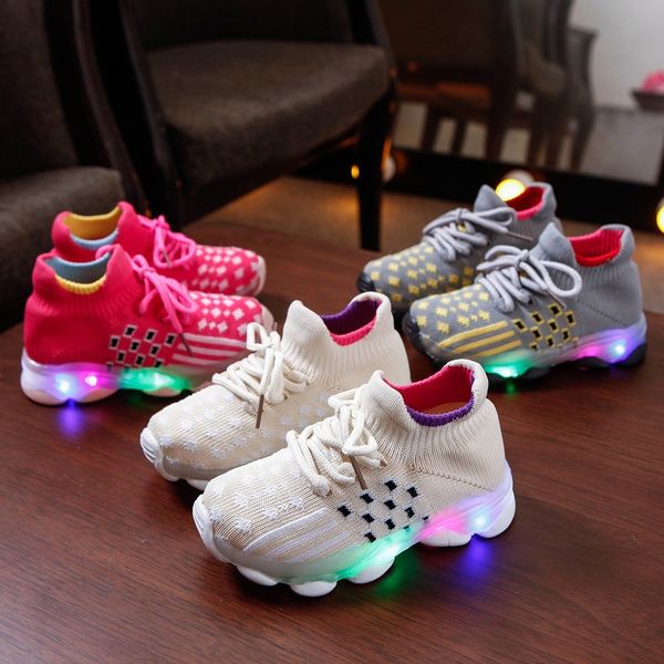 fashion european children sneakers lace up kids casual shoes elegant led lighting boys girls shoes, Black;red
fashion european children sneakers lace up kids casual shoes elegant led lighting boys girls shoes, Black;red