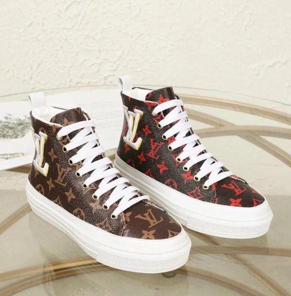 2019 classic 35-41 new high-women's men's canvas running shoes 3 colors laced up casual shoes sneaker shoes, Black
2019 classic 35-41 new high-women's men's canvas running shoes 3 colors laced up casual shoes sneaker shoes, Black
