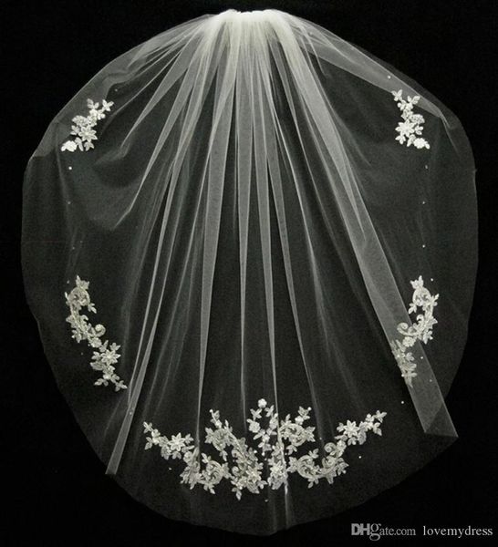 new arrival short wedding veils one layer fingertip length veils appliqued edge tulle bridal veil with comb, Black
new arrival short wedding veils one layer fingertip length veils appliqued edge tulle bridal veil with comb, Black