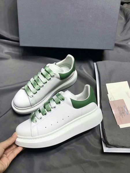Designer Shoes Platform Fashion Luxury Designer Women Shoes Oversize Sneakers Velvet Chaussures Sneakers Platform Shoes
Designer Shoes Platform Fashion Luxury Designer Women Shoes Oversize Sneakers Velvet Chaussures Sneakers Platform Shoes