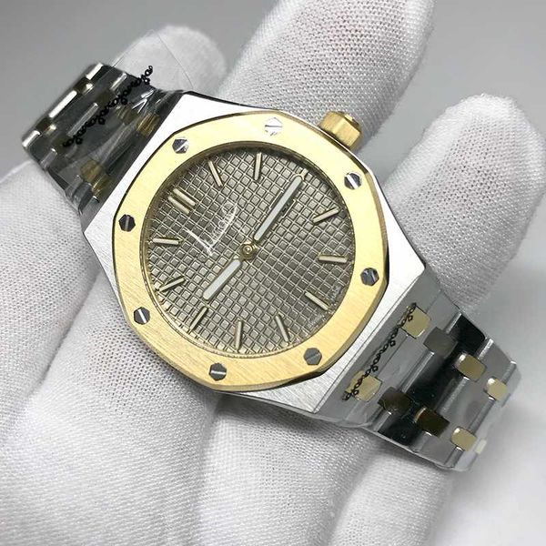 fashion luxury quartz watch sapphire glass quality 33mm women size 18k gold case gray dial royal ladies watches, Slivery;brown
fashion luxury quartz watch sapphire glass quality 33mm women size 18k gold case gray dial royal ladies watches, Slivery;brown