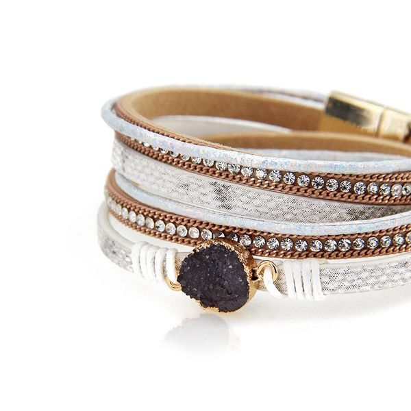 1pcs 2020 new arrival bohemian magnetic buckle multilayers leather tassel bracelets natural druzzy charm leather wrap bracelet, Black
1pcs 2020 new arrival bohemian magnetic buckle multilayers leather tassel bracelets natural druzzy charm leather wrap bracelet, Black