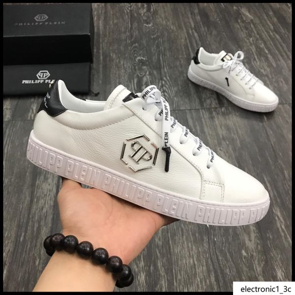 2019po spring and autumn men s casual sports shoes high-belt travel sneakers, with micro-standard, with the original box fast delivery
2019po spring and autumn men s casual sports shoes high-belt travel sneakers, with micro-standard, with the original box fast delivery