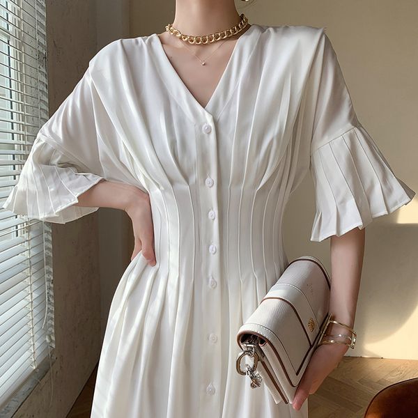 casual dresses pleated beauty of shell button v-neck heavy knit waist summer dress 2021 in europe and the, Black;gray
casual dresses pleated beauty of shell button v-neck heavy knit waist summer dress 2021 in europe and the, Black;gray