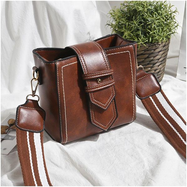 designer-hellove fashion women crossbody bag stylish soft pu leather vantage shoulder bag messager bucket striped wide strap
designer-hellove fashion women crossbody bag stylish soft pu leather vantage shoulder bag messager bucket striped wide strap
