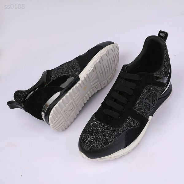 british style european and american autumn and winter stitching high-grade suede sports men's shoes lace up comfortable women's sh, Black
british style european and american autumn and winter stitching high-grade suede sports men's shoes lace up comfortable women's sh, Black