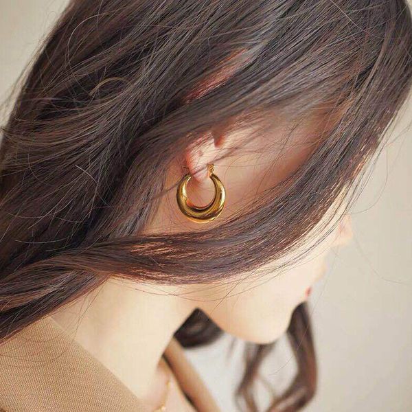retro simple design gold color metal geometric irregular round hollow circle hoop earrings women wedding party jewelry, Golden
retro simple design gold color metal geometric irregular round hollow circle hoop earrings women wedding party jewelry, Golden