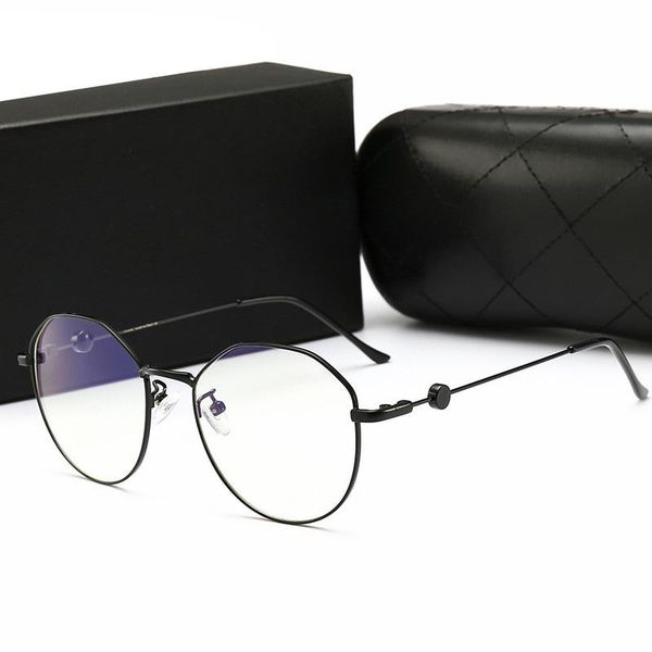 2019 retro designer metal zero diopter eyewear upscale round glasses frame optical plain myopia frame mirror eyeglasses with logo, White;black
2019 retro designer metal zero diopter eyewear upscale round glasses frame optical plain myopia frame mirror eyeglasses with logo, White;black