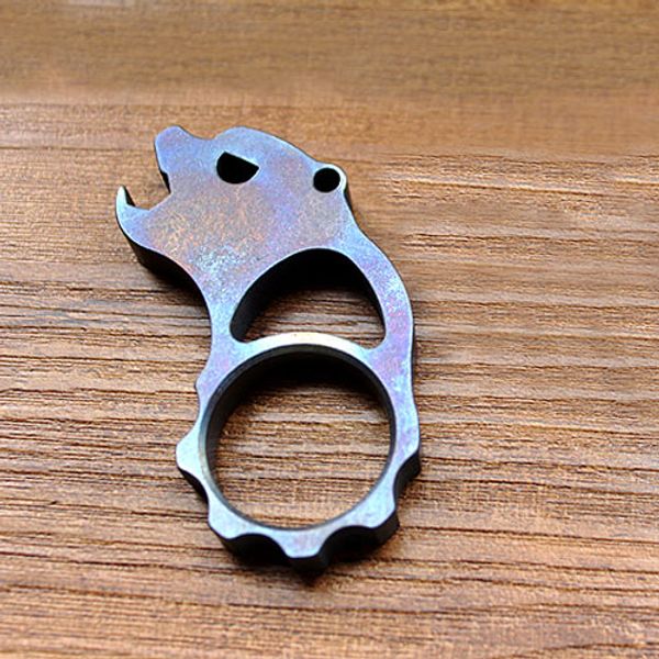 голова белого медведя tc4 titanium knuckle duster открывалка для бутылок автомобиль установлены украшения аварийный молоток открытый личная
голова белого медведя tc4 titanium knuckle duster открывалка для бутылок автомобиль установлены украшения аварийный молоток открытый личная