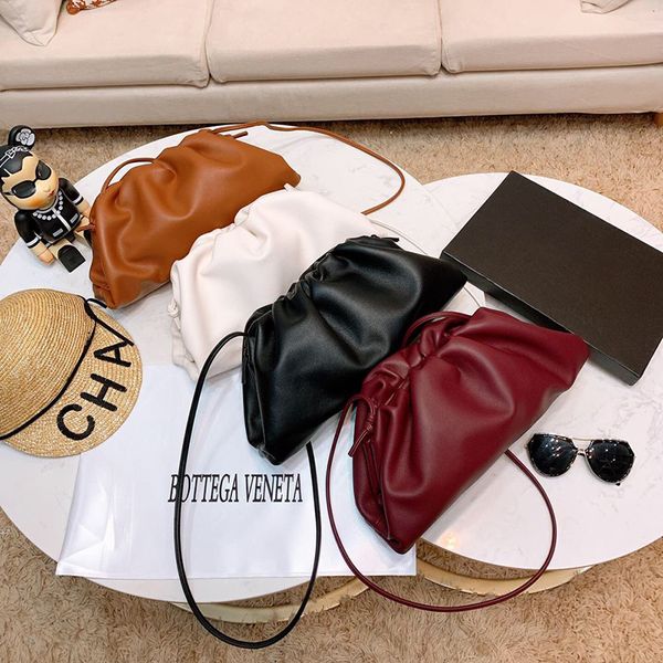 classic designers handbags cloud shape magnet ladies evening bags clutch women pouch leather handmade girls handbag crossbody totes
classic designers handbags cloud shape magnet ladies evening bags clutch women pouch leather handmade girls handbag crossbody totes