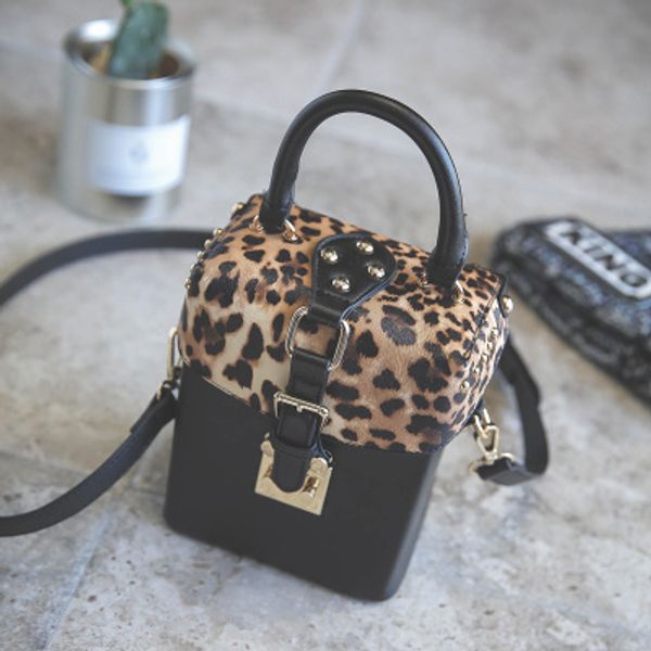hot персонализированные коробки сумки мини cube марка оригинальный дизайн crossbody сумки для женщин сумки посыльного
hot персонализированные коробки сумки мини cube марка оригинальный дизайн crossbody сумки для женщин сумки посыльного