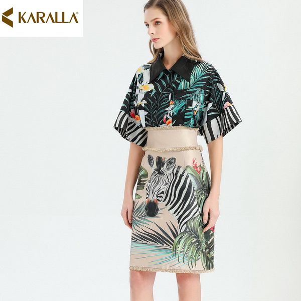 new 2020 fashion designer runway summer casual suit women's printed loose shirt +fringe high waist half skirt h1414, White
new 2020 fashion designer runway summer casual suit women's printed loose shirt +fringe high waist half skirt h1414, White