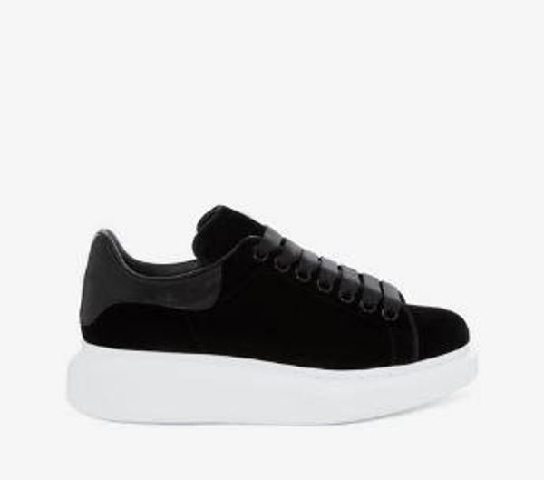 2019 Black leather Mens Womens Queen Shoe Beautiful Platform Casual Sneakers Luxury Designers Shoes velvet Solid Colors Dress Shoe 93
2019 Black leather Mens Womens Queen Shoe Beautiful Platform Casual Sneakers Luxury Designers Shoes velvet Solid Colors Dress Shoe 93