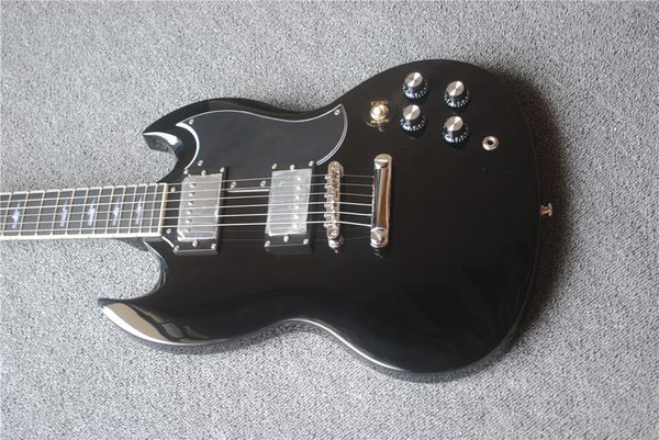 sg electric guitar, peach blossom core xylophone body, black paint, chrome plated hardware, ing
sg electric guitar, peach blossom core xylophone body, black paint, chrome plated hardware, ing