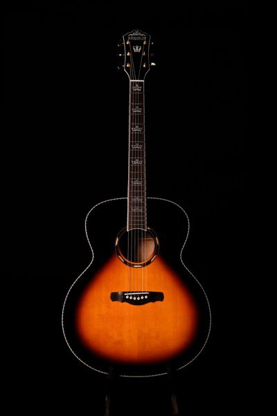 43-inch bioussin, spruce panel side back maple, tobacco color, rounded fingerboard inlay. freight free
43-inch bioussin, spruce panel side back maple, tobacco color, rounded fingerboard inlay. freight free