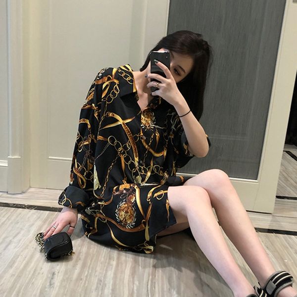 retro long sleeve women blouses chain print mid long turn-down collar button women blouses casual top, White
retro long sleeve women blouses chain print mid long turn-down collar button women blouses casual top, White