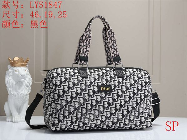 luxury duffel bags sport traveling bag mens pu shoulder bag handbag for women high-capacity outdoor hip hop vva b104448x
luxury duffel bags sport traveling bag mens pu shoulder bag handbag for women high-capacity outdoor hip hop vva b104448x