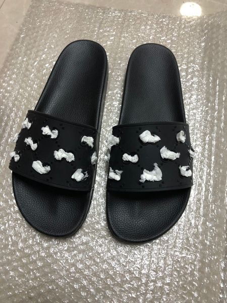 2020 new luxury mens and womens g sandals women leather causal shoes beach slide summer fashion flat sandals slipper flip flop eur 35-46, Black
2020 new luxury mens and womens g sandals women leather causal shoes beach slide summer fashion flat sandals slipper flip flop eur 35-46, Black