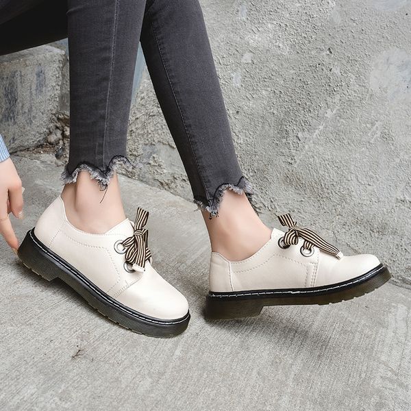 2020 flats british style oxford shoes women spring soft leather oxfords flat heel casual shoes lace up womens retro u19-20, Black
2020 flats british style oxford shoes women spring soft leather oxfords flat heel casual shoes lace up womens retro u19-20, Black
