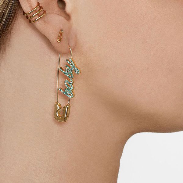 2019 new gold-plated pin letters earrings for women ladies street fashion exaggerated earrings, Golden;silver
2019 new gold-plated pin letters earrings for women ladies street fashion exaggerated earrings, Golden;silver