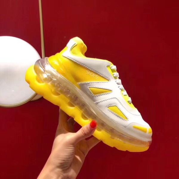 2020 ladies air cushion running sneakers fashion luxury casual low-shoes jogging basketball men and women flat shoes 35-40, Black
2020 ladies air cushion running sneakers fashion luxury casual low-shoes jogging basketball men and women flat shoes 35-40, Black